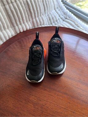 Nike Kids Black and Orange Air 270 Slip-On Sneakers